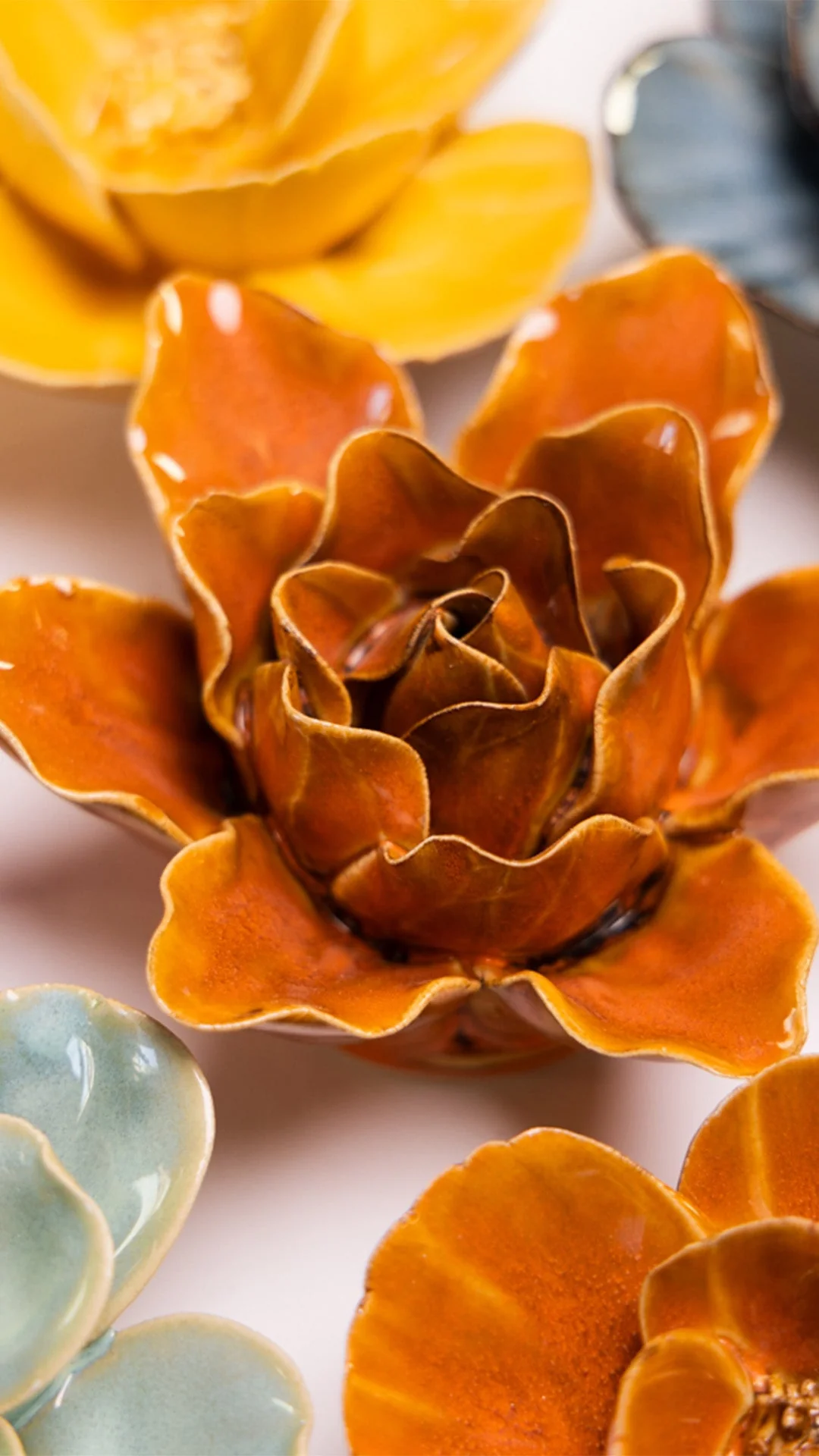 Burnt Orange Stargazer Lily - Image 4