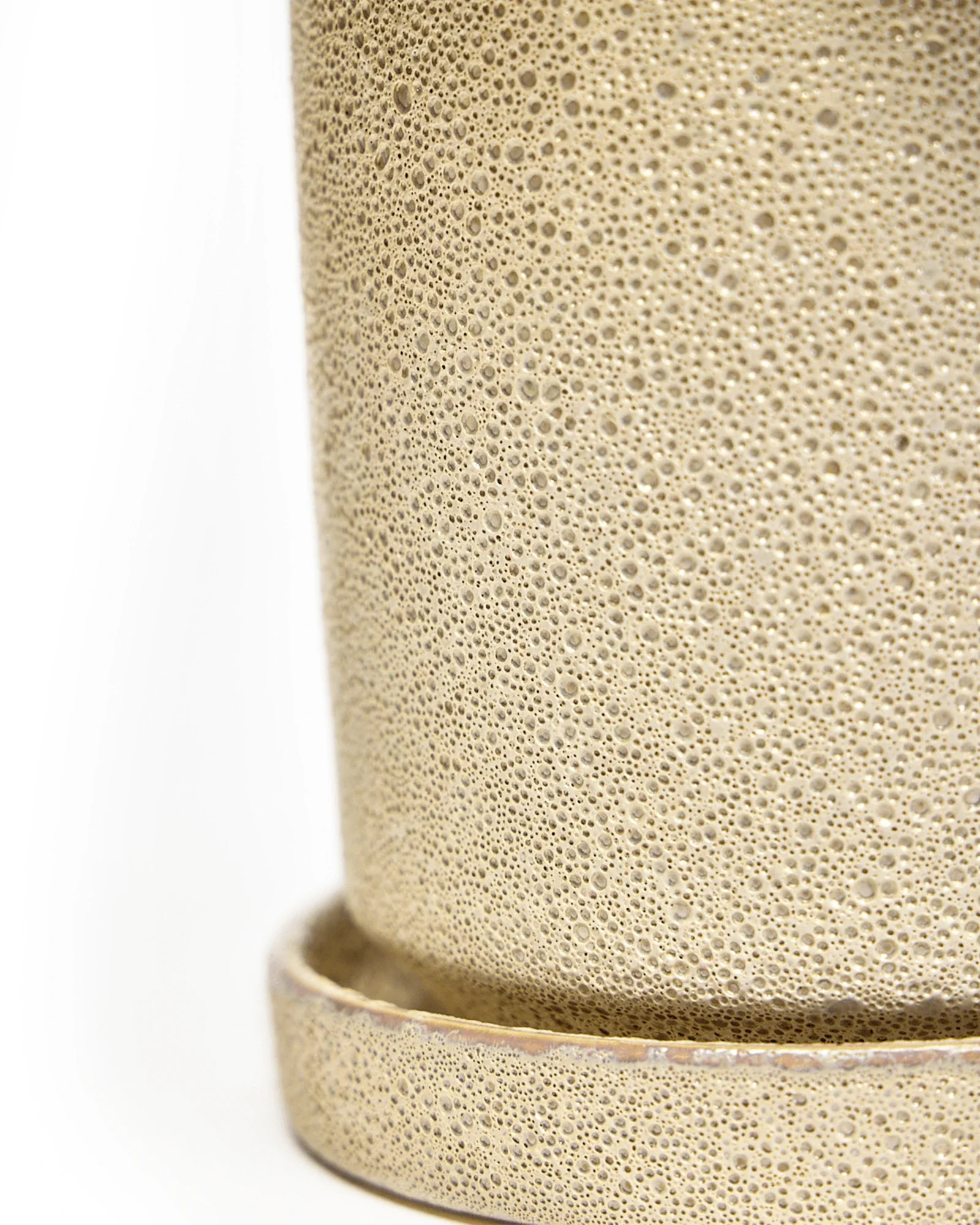 Minute Medium Ceramic Pot with Drainage Hole and Saucer, Ivory Speckles - Image 5